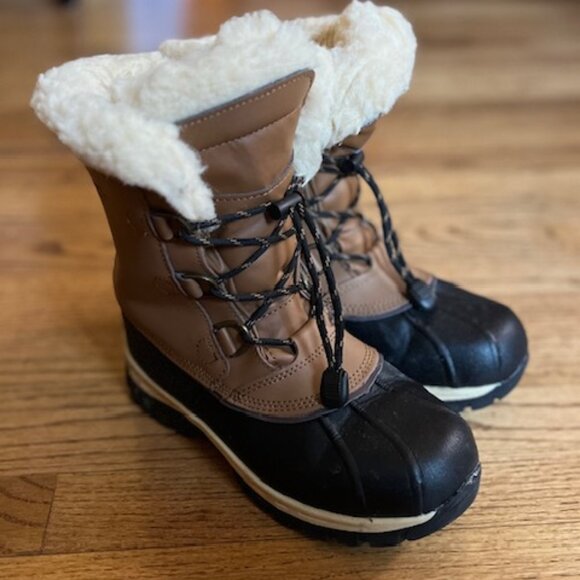 BEARPAW: YOUTH GIRLS 'KELLY' WINTER SNOW BOOTS-SIZE 4 **FANTASTIC CONDITION** - Picture 2 of 4